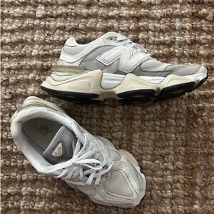 New Balance 9060 Chunky Dad Sneakers Light Gray Cream White Men 8.5 Women 10